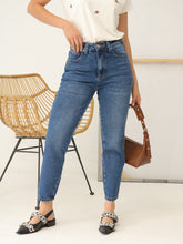 Jean Mom Fit